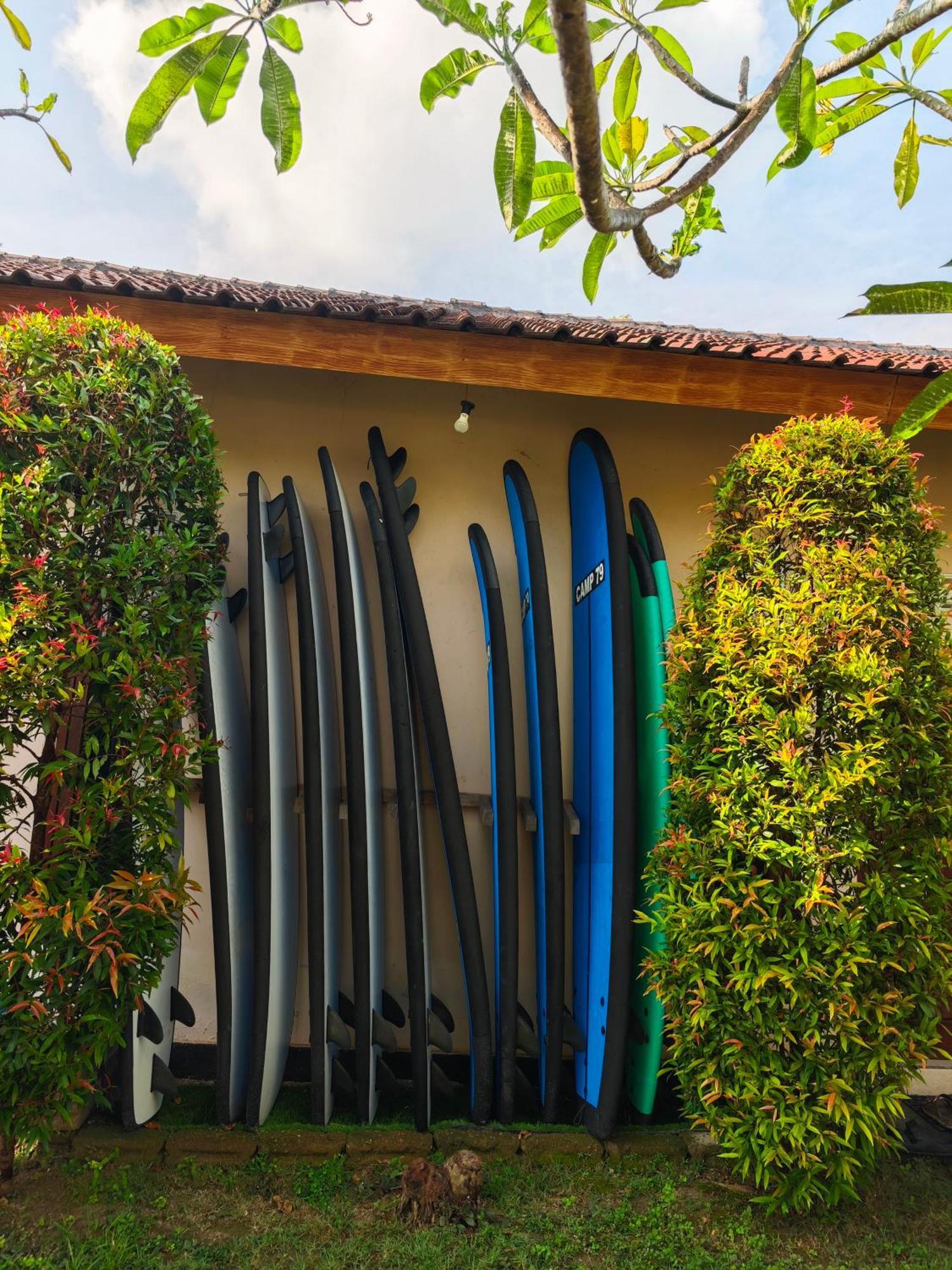 Kuta  Surf Camp 79酒店 外观 照片