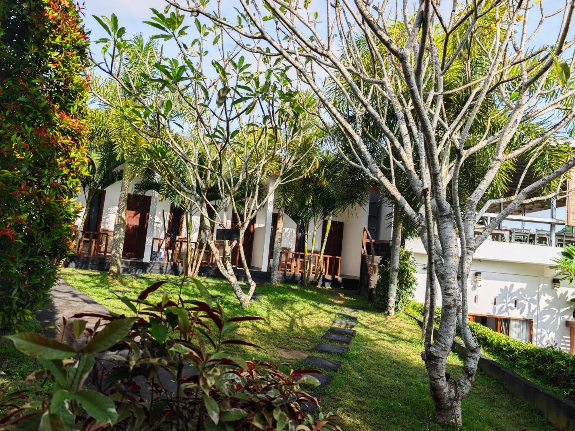 Kuta  Surf Camp 79酒店 外观 照片