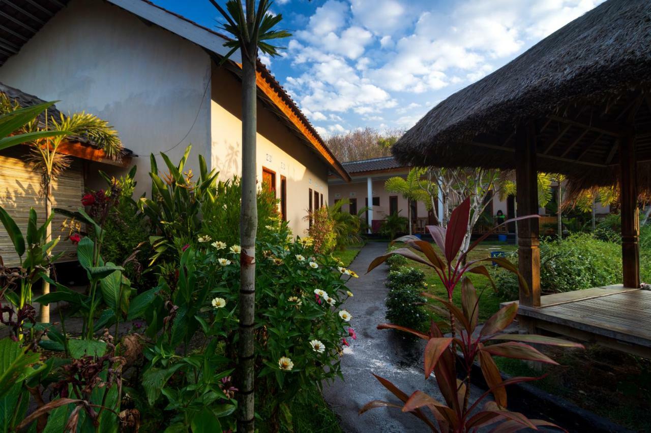 Kuta  Surf Camp 79酒店 外观 照片